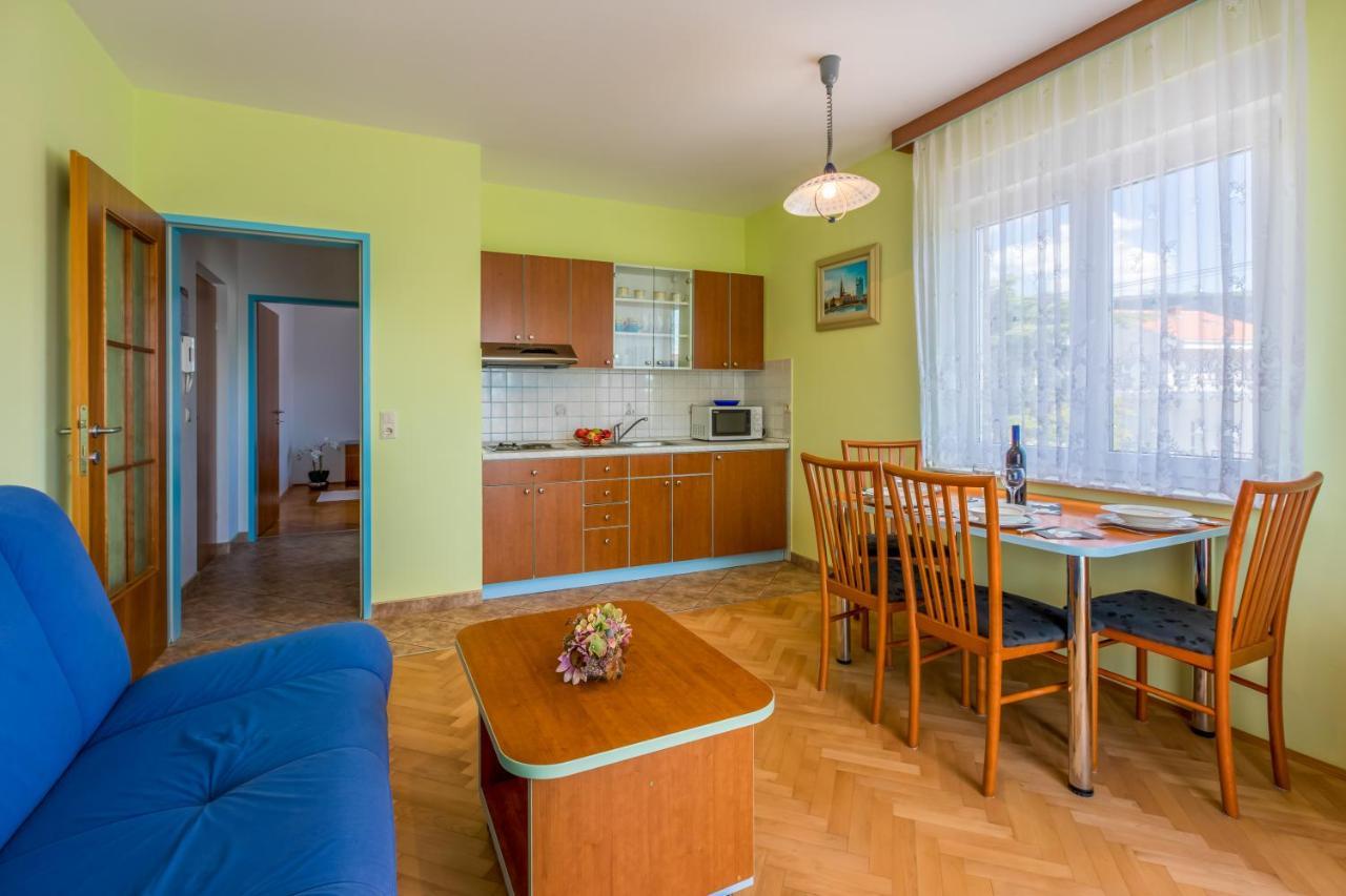 Apartmani Ilicevic Цриквеница Экстерьер фото